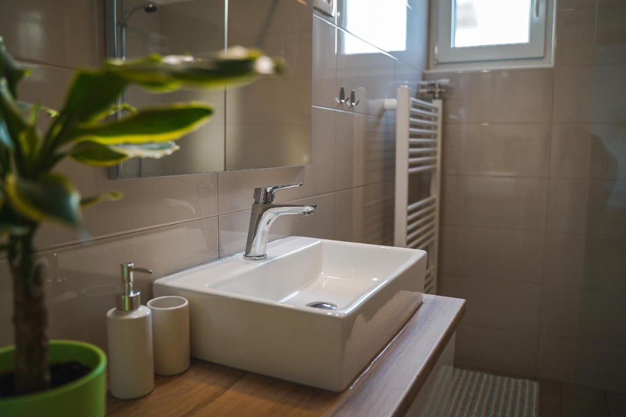 Garden View Apartments 안카란 외부 사진