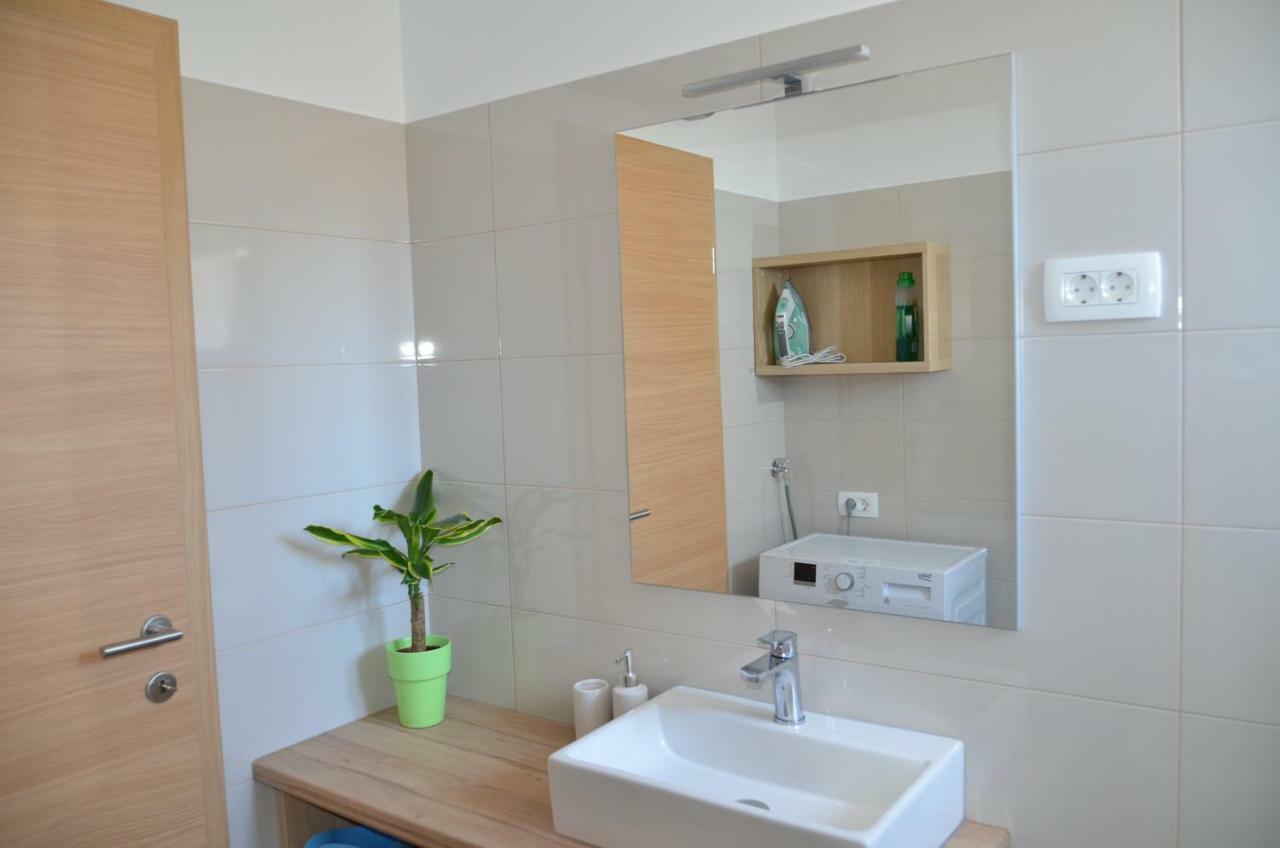 Garden View Apartments 안카란 외부 사진